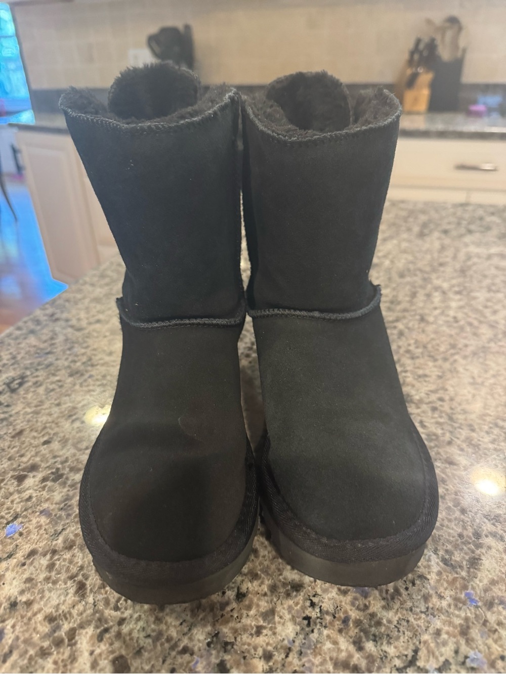 UGG Australia Size 6 Black Boots